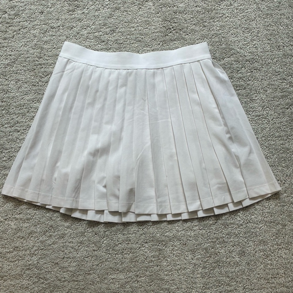 GUC Athleta Girl White Tennis Skirt